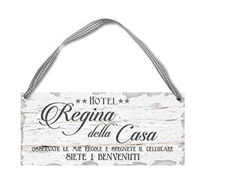Targa decoro in legno, "HOTEL REGINA DELLA CASA...", cm 18x8